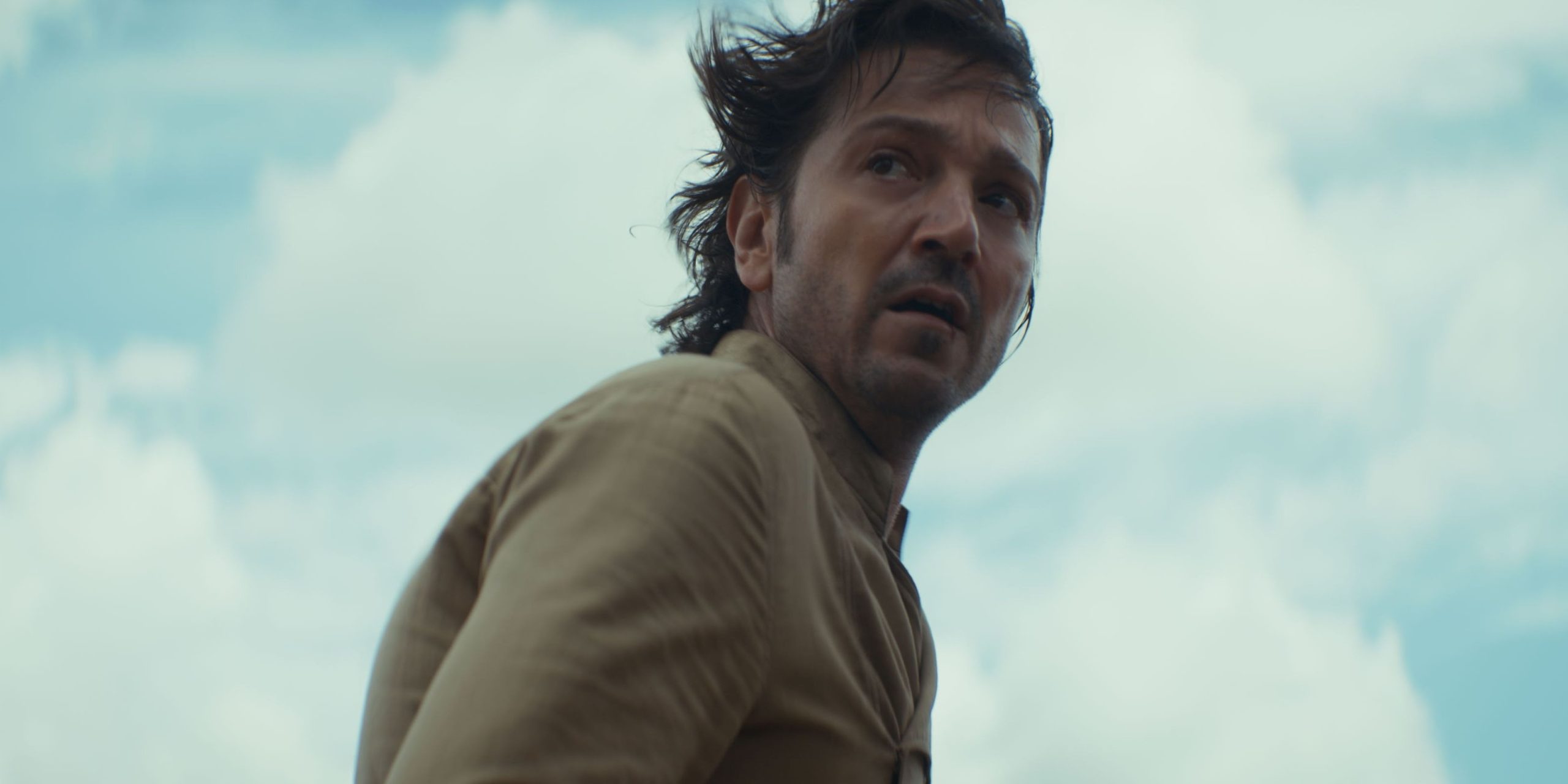 Diego Luna est Cassian Andor.